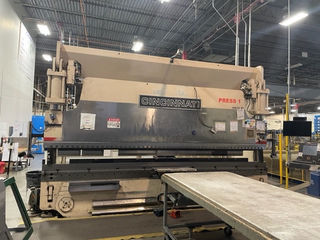 230 Ton X 18' Cincinnati Model 230 Autoform CNC Hydraulic Press Brake
